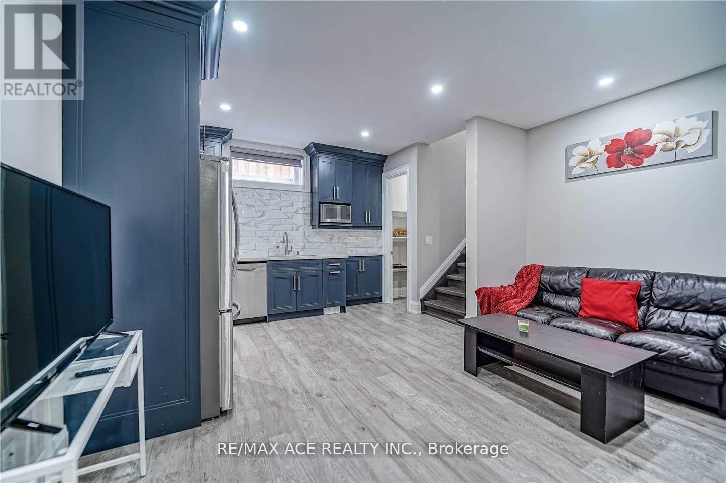 19 Ivanhoe Court - Photo 2