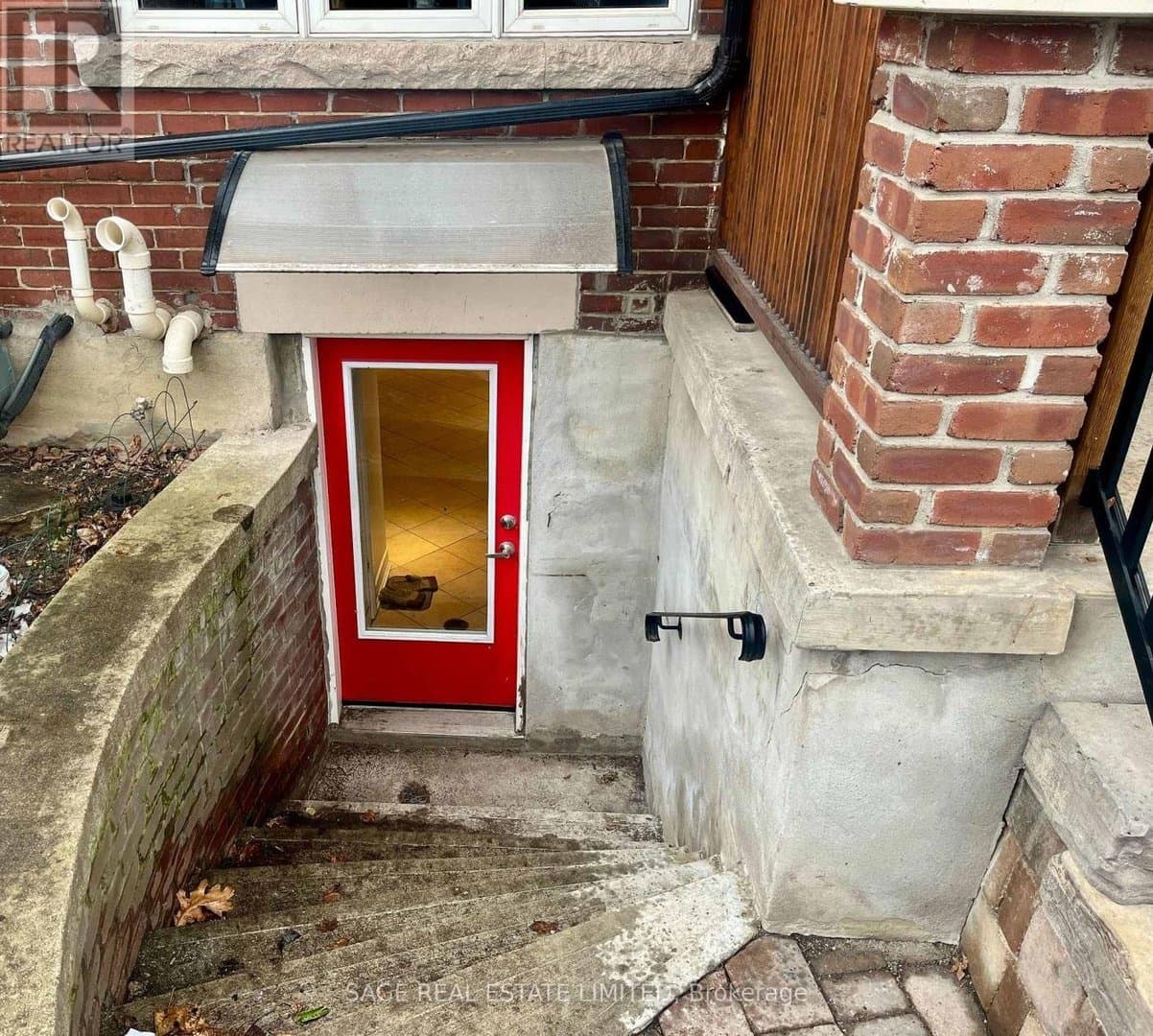 417 Crawford Street - Photo 2