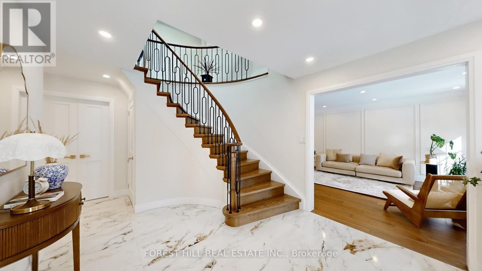 18 Cheval Drive - Photo 3