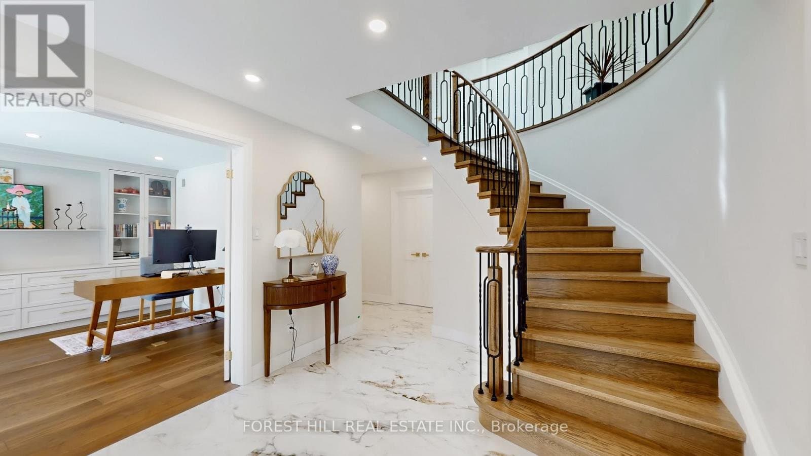 18 Cheval Drive - Photo 4