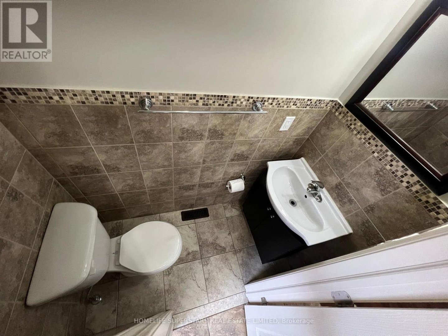 131 Alicewood Court - Photo 3