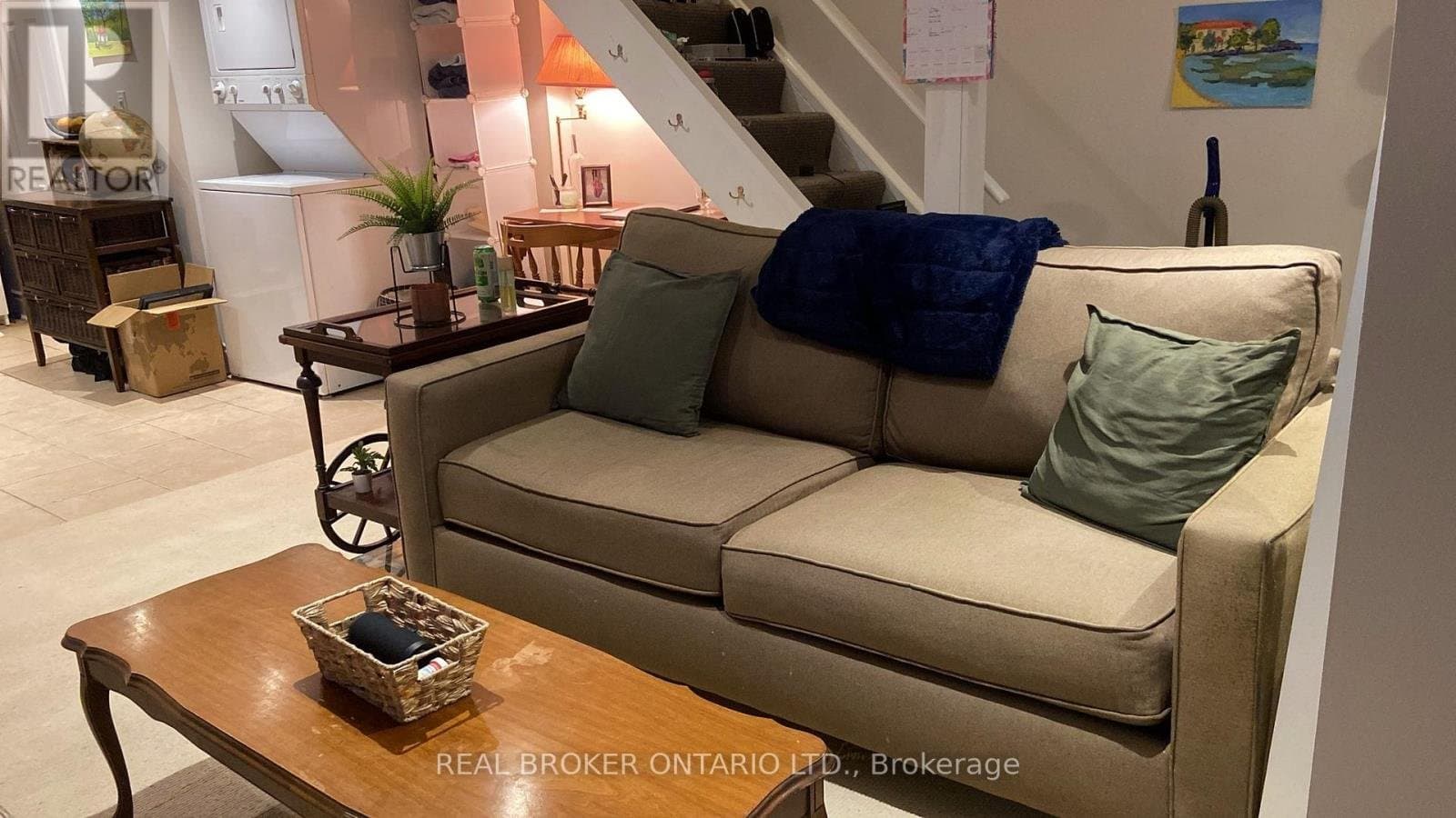 48 Kingston Road - Photo 2