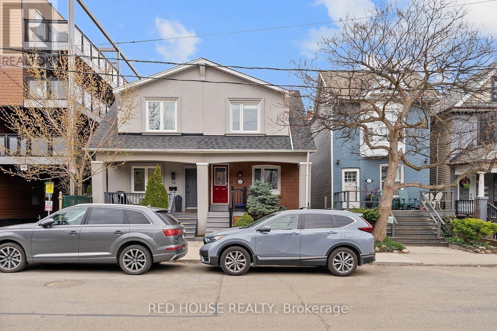37 Connaught Avenue - Photo 2