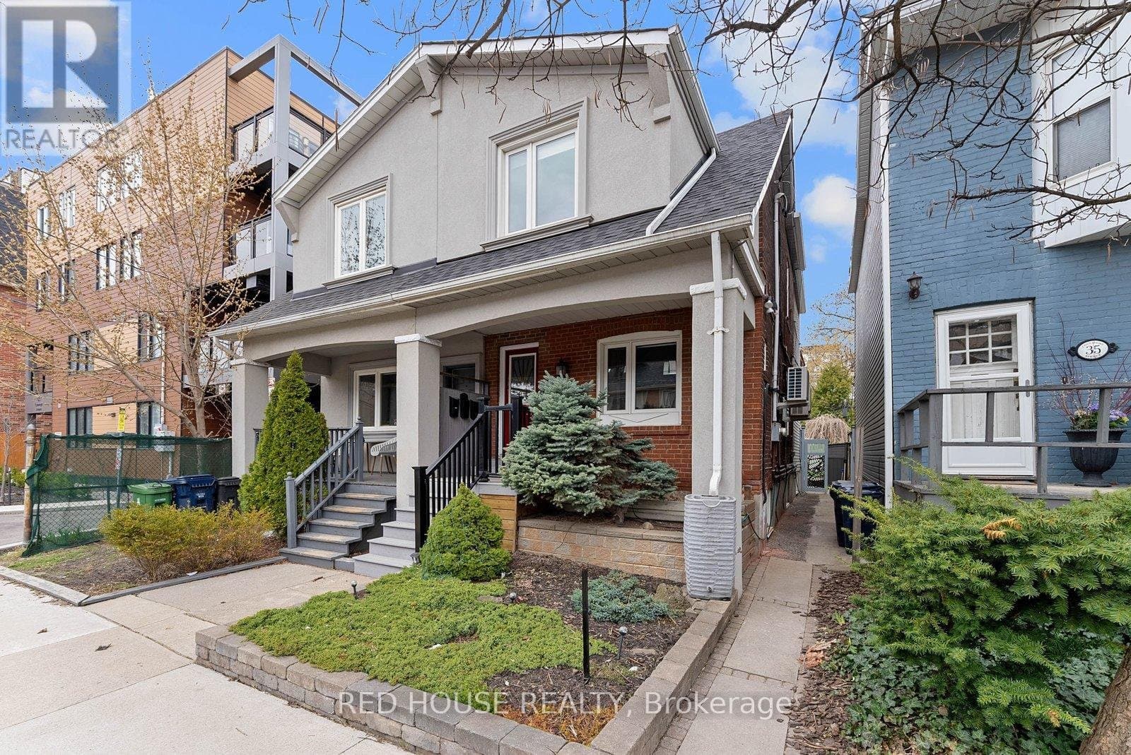 37 Connaught Avenue - Photo 3