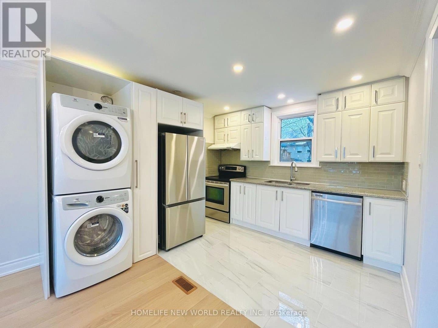 229 EMPRESS Avenue - Photo 2