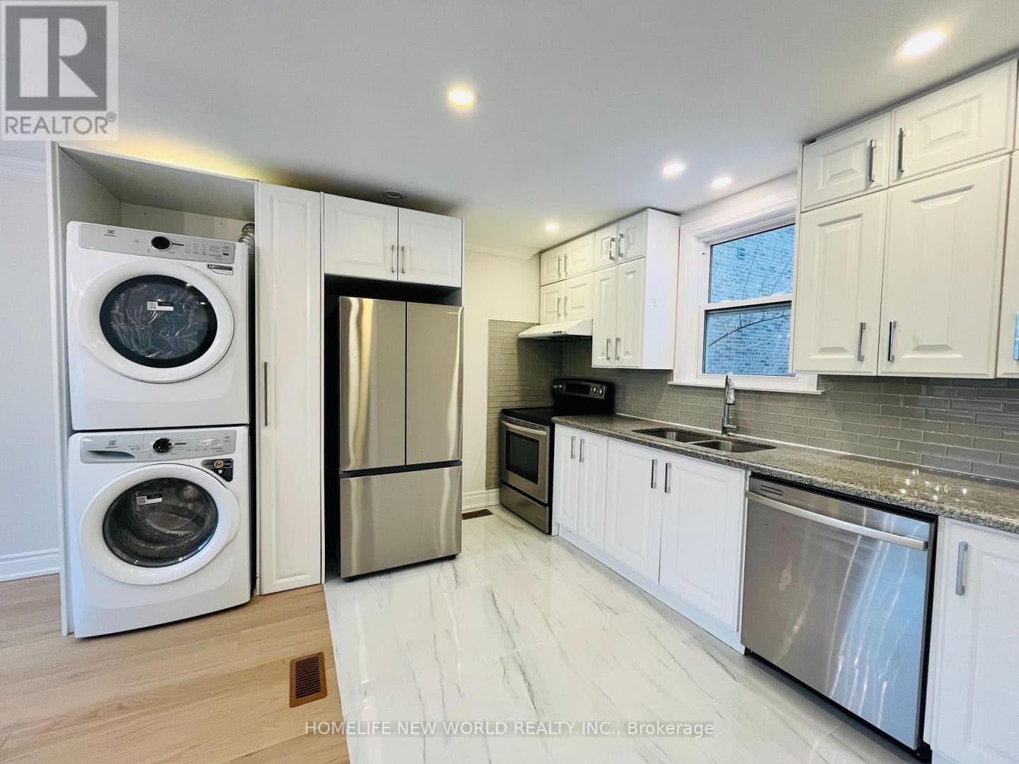 229 EMPRESS Avenue - Photo 3