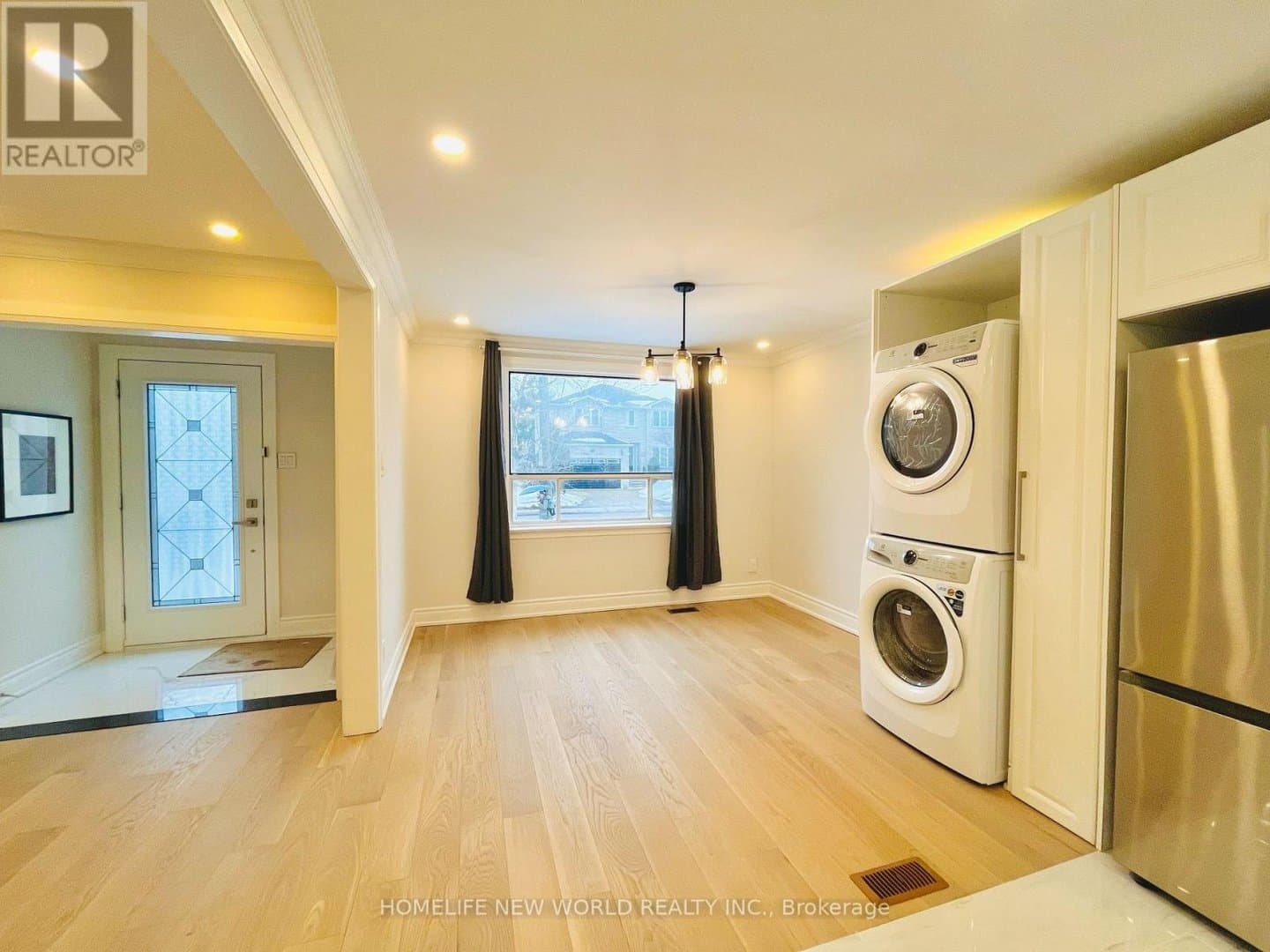 229 EMPRESS Avenue - Photo 4