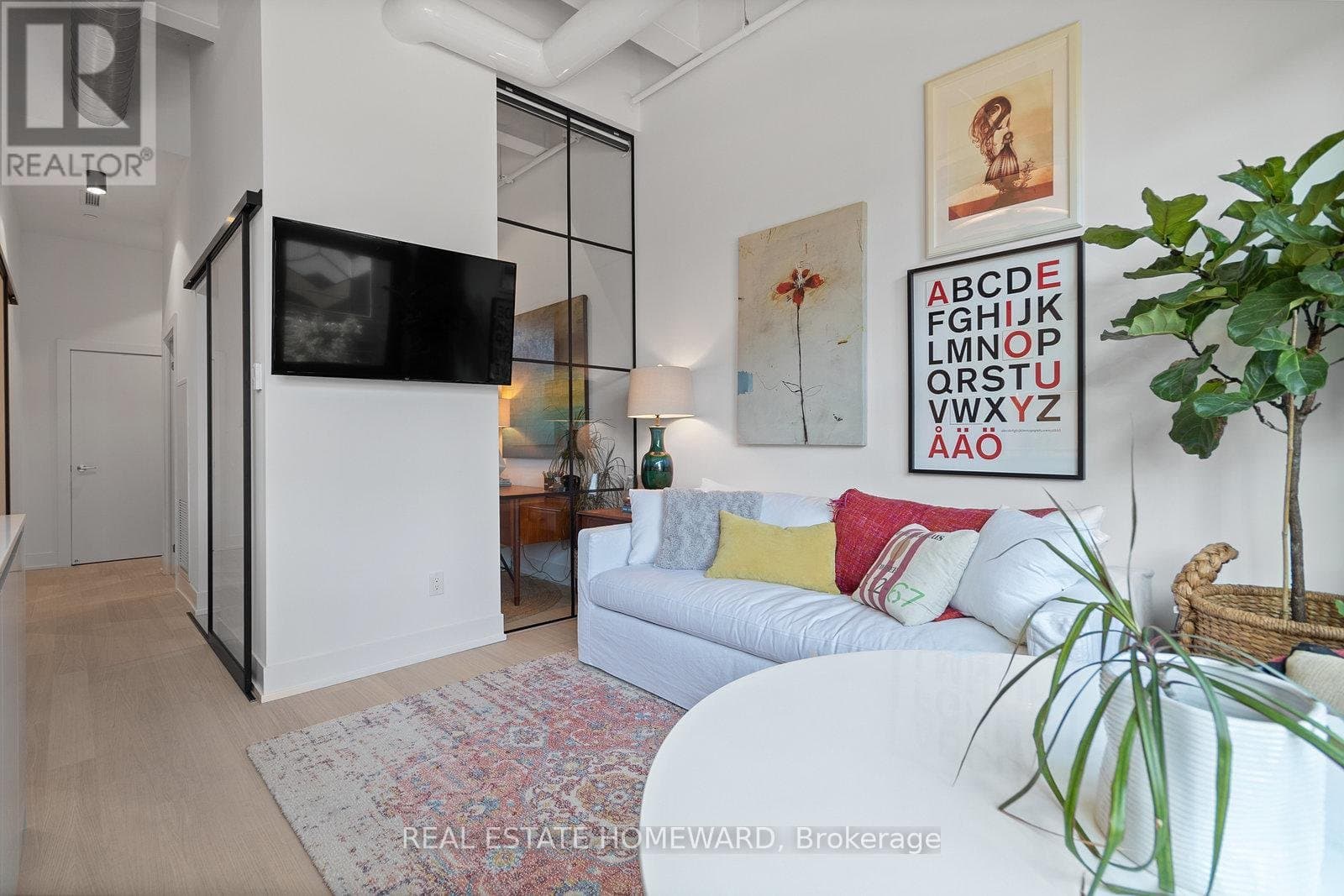 150 Logan Avenue - Photo 3