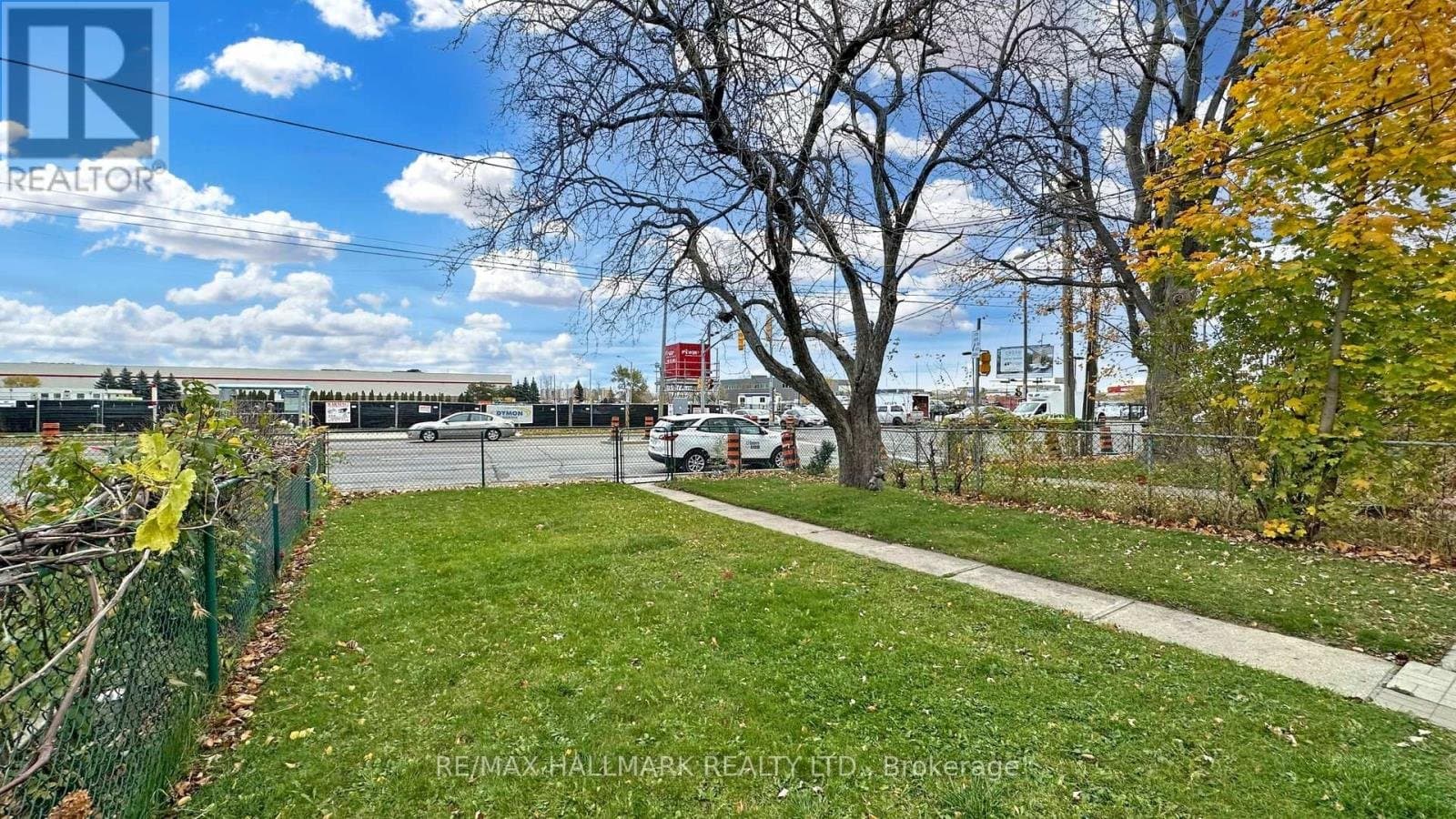 3572 Dufferin Street - Photo 3
