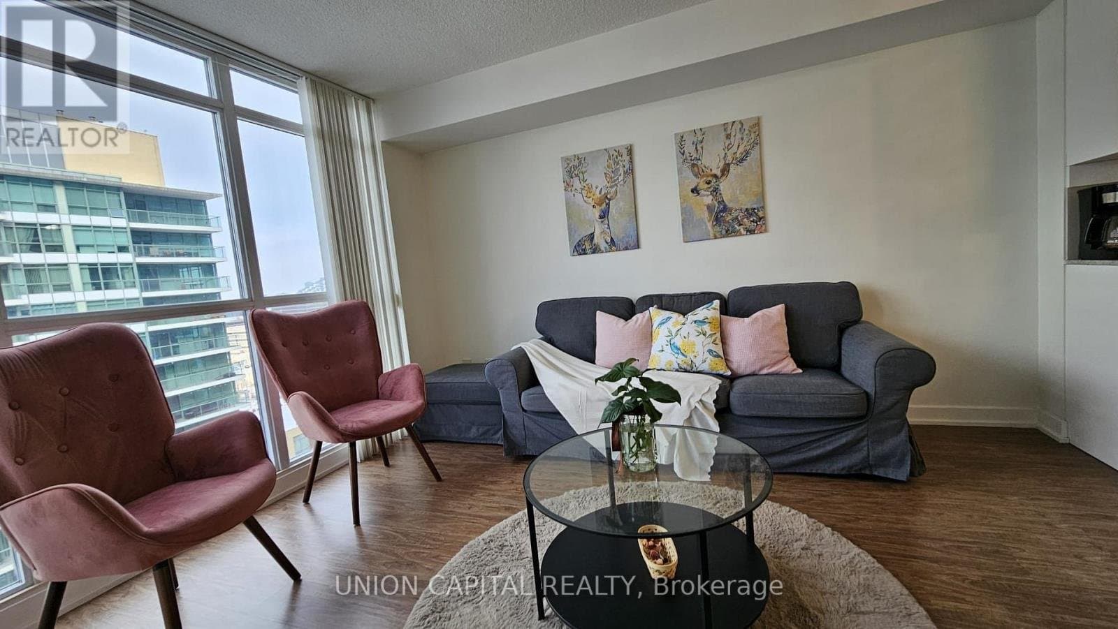19 Singer Court - Photo 2
