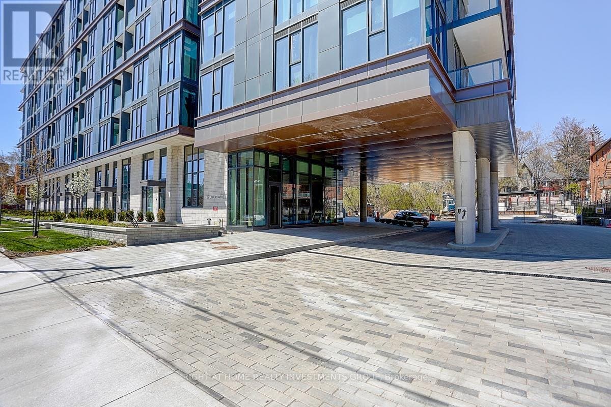 250 Lawrence Avenue