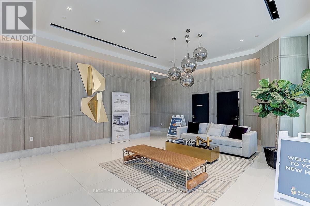 250 Lawrence Avenue - Photo 4
