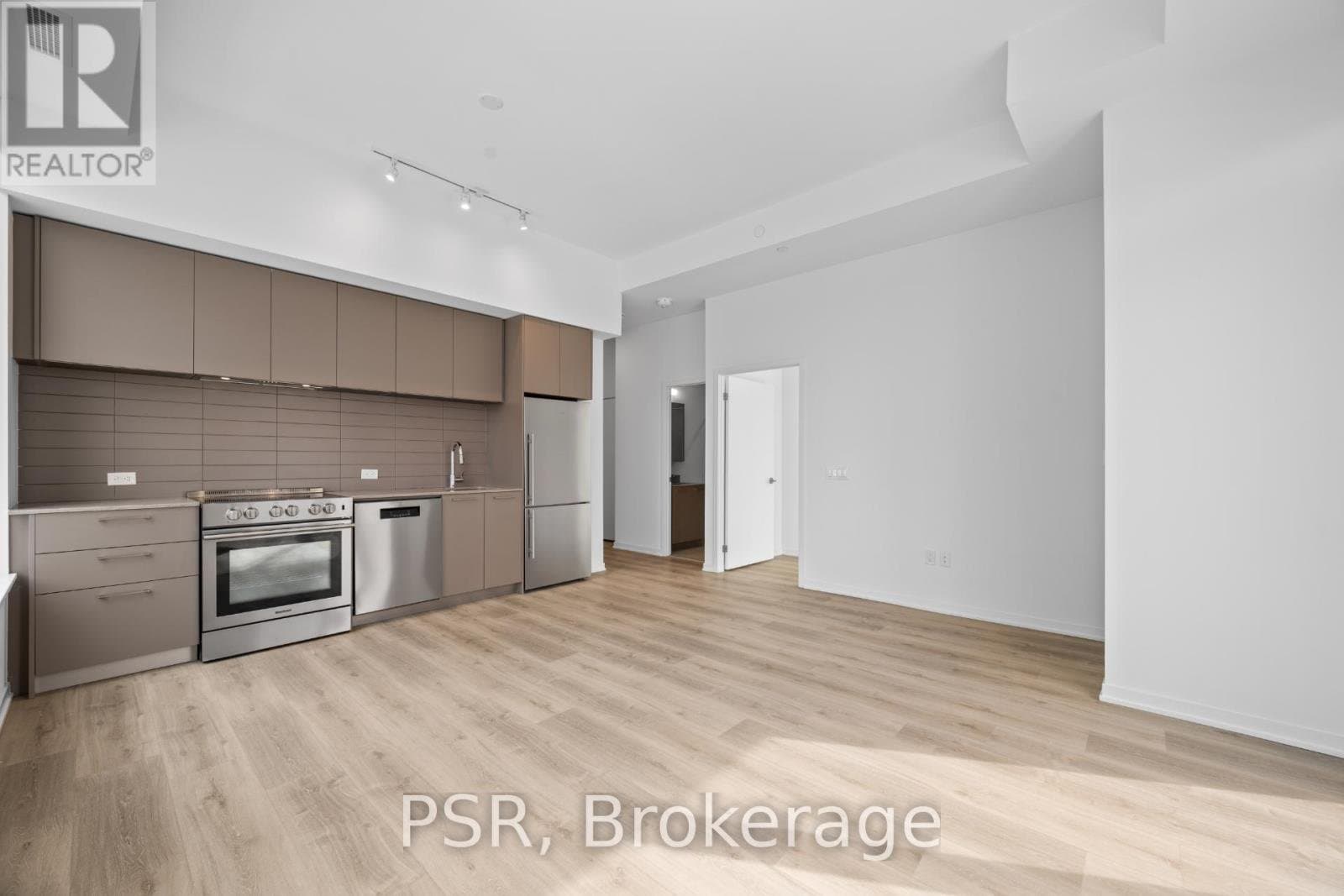 101 Roehampton Avenue - Photo 4