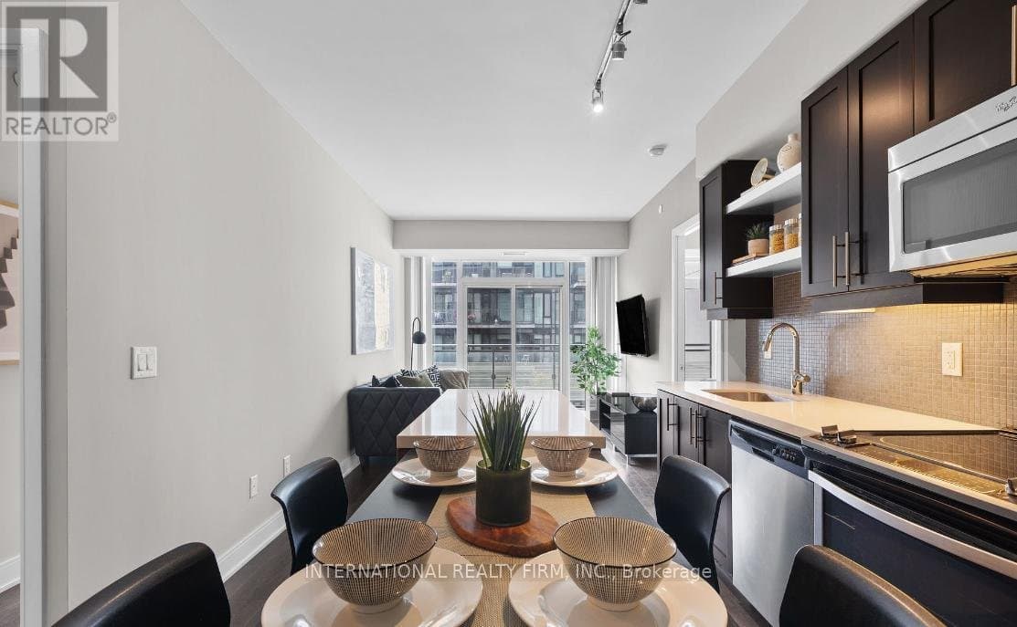 525 Adelaide Street - Photo 3