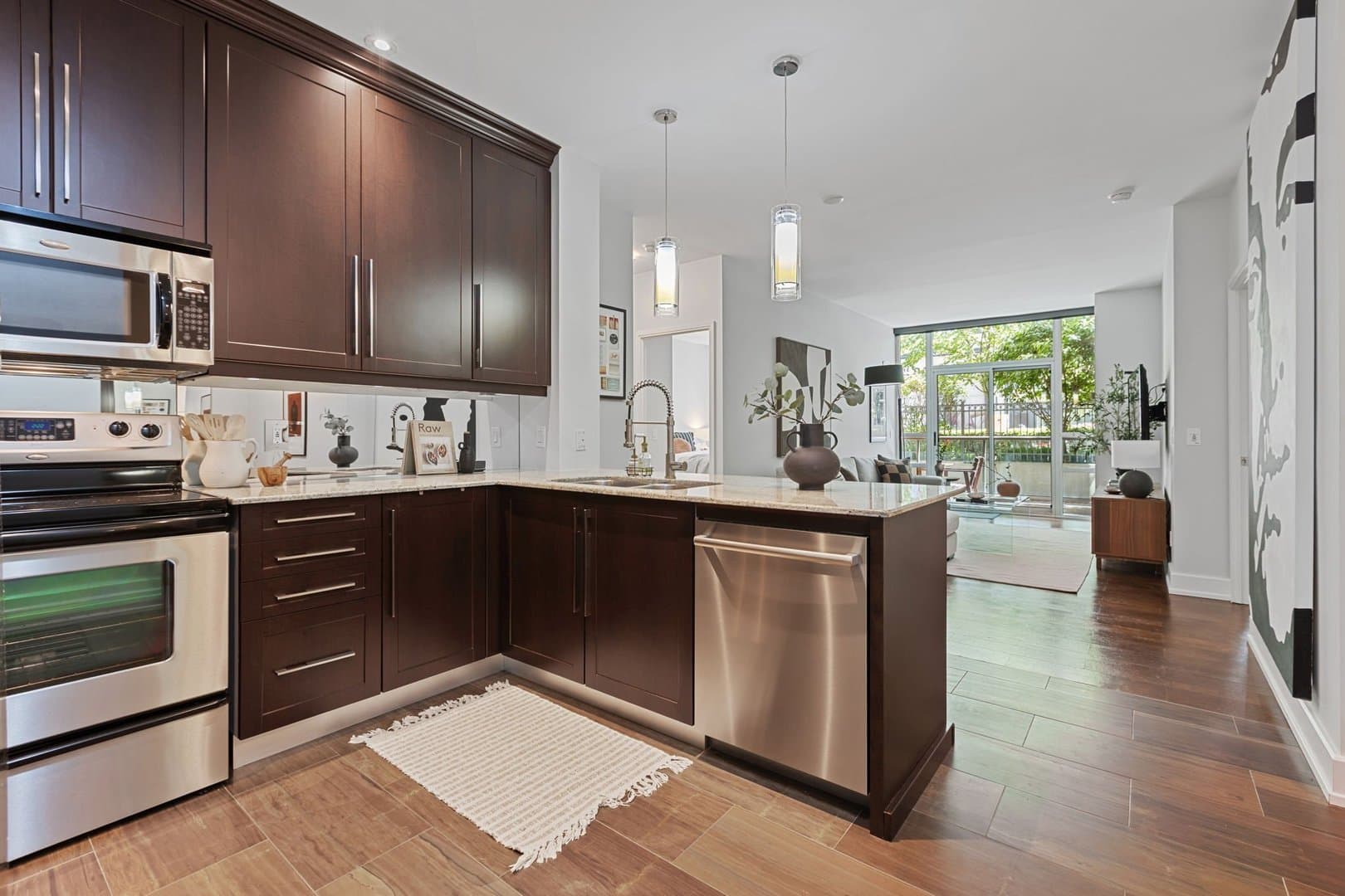 88 Broadway Avenue - Photo 1