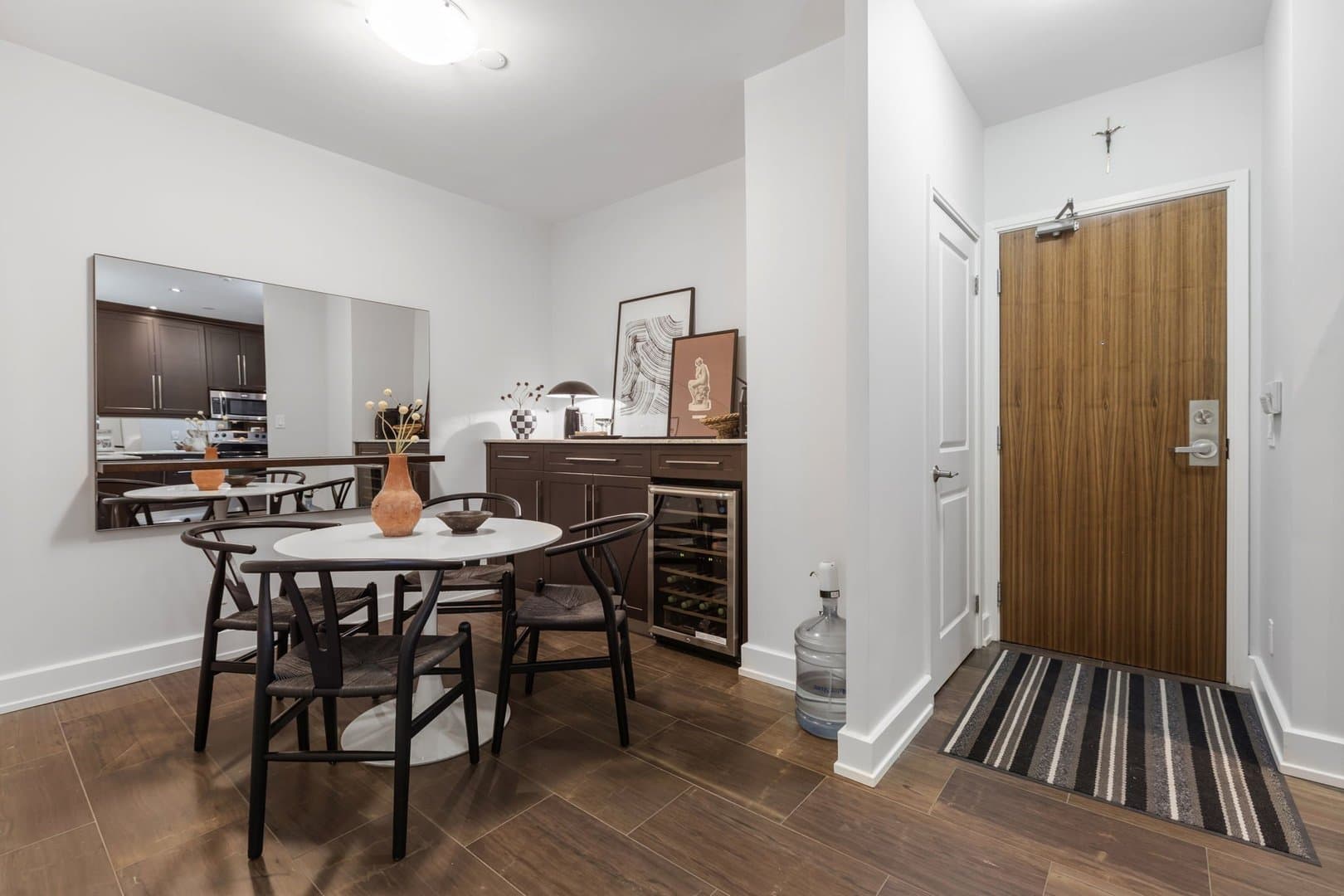 88 Broadway Avenue - Photo 3