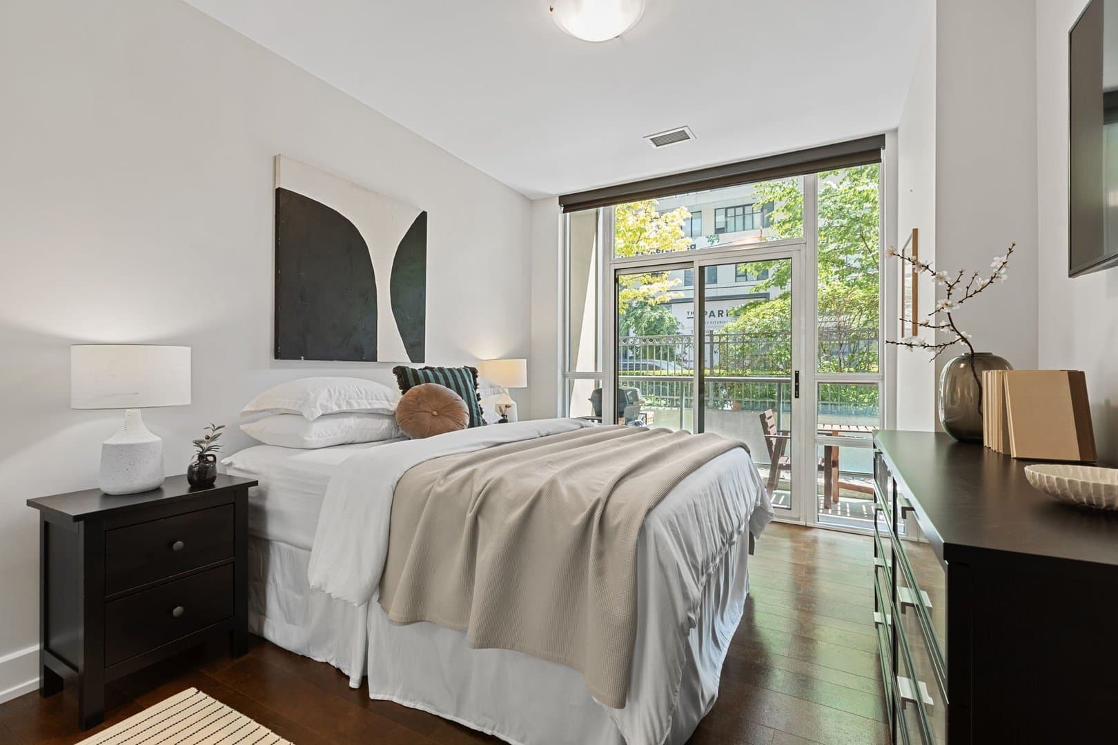 88 Broadway Avenue - Photo 4