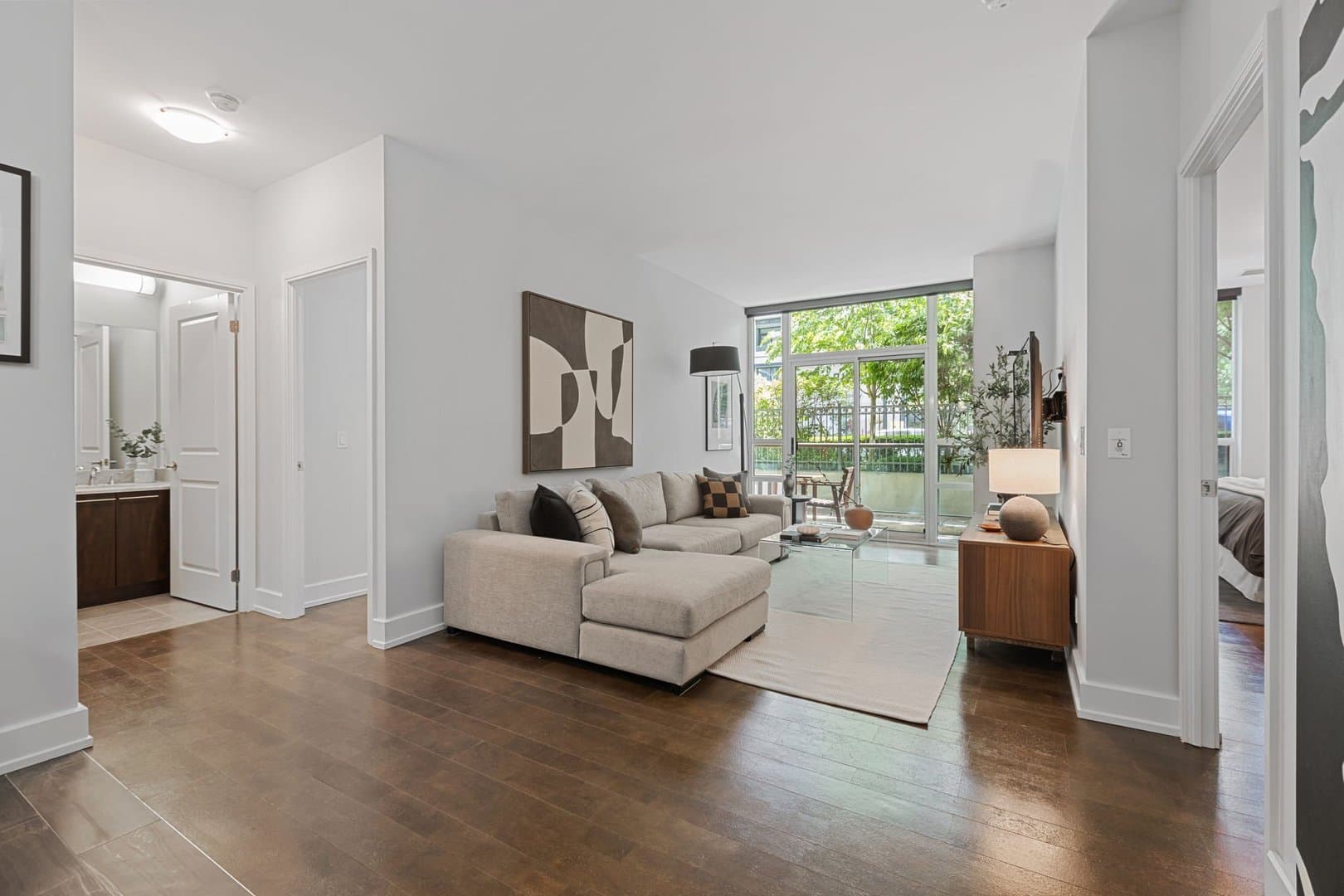 88 Broadway Avenue - Photo 2