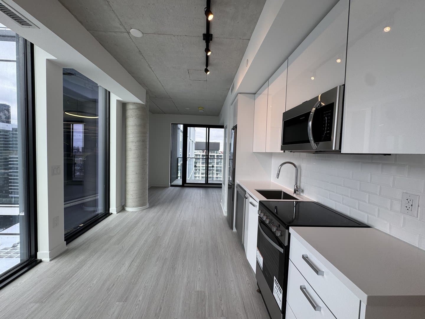 284 King Street East - Photo 1