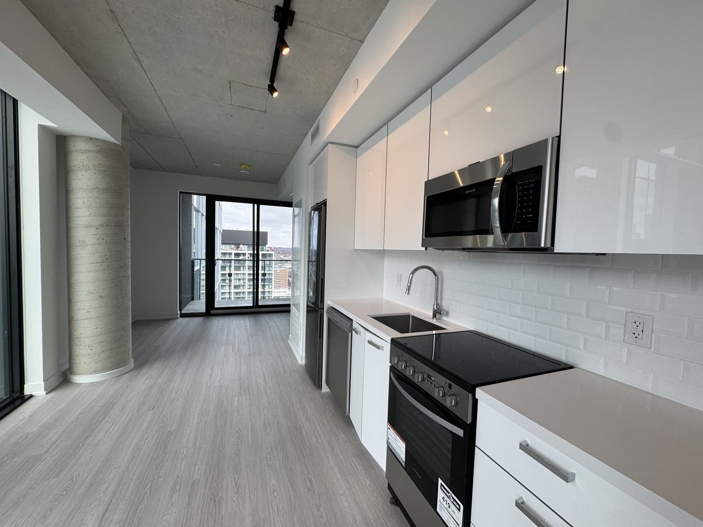 284 King Street East - Photo 2