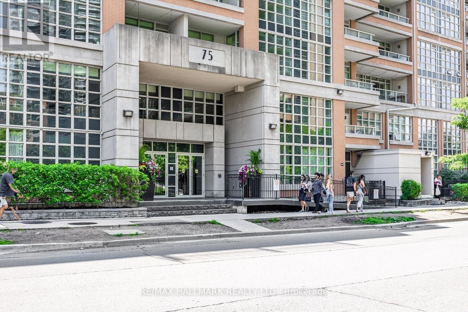 75 East Liberty Street - Photo 2