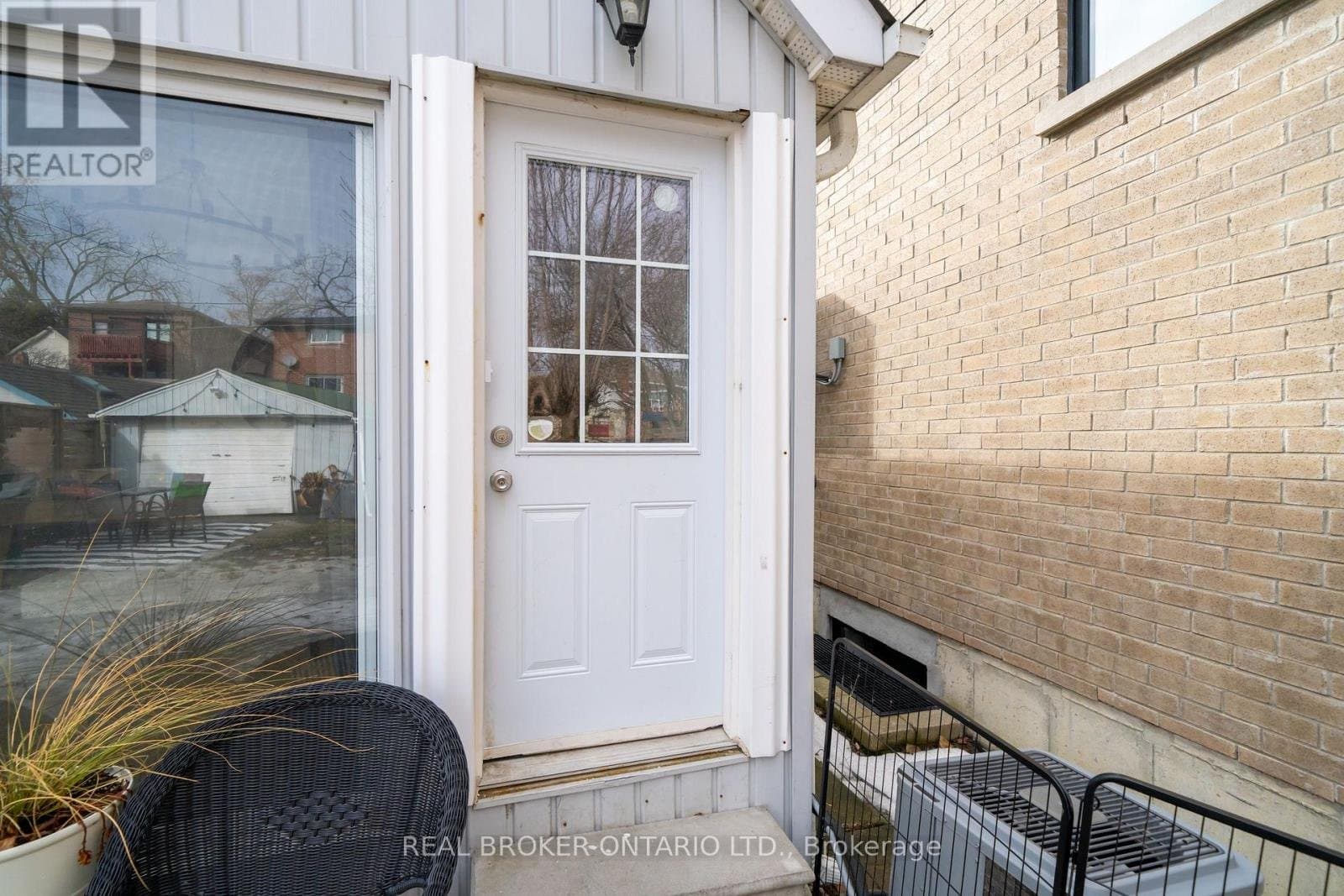 12 VILLA Road - Photo 2