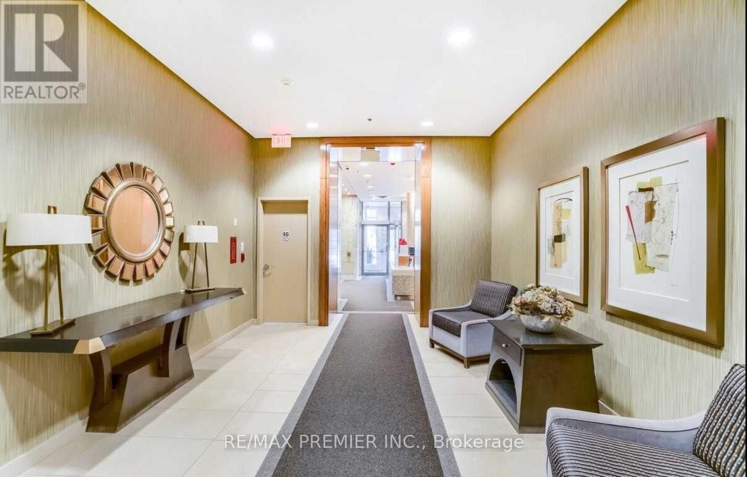 736 Spadina Avenue - Photo 4