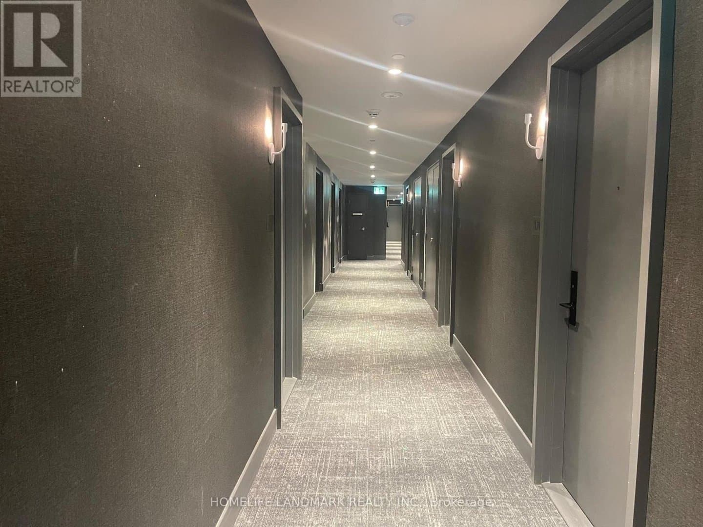 308 Jarvis Street - Photo 3