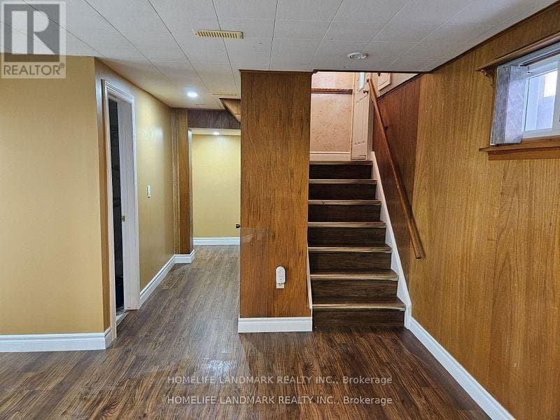 147 Fitzgibbon Avenue - Photo 4
