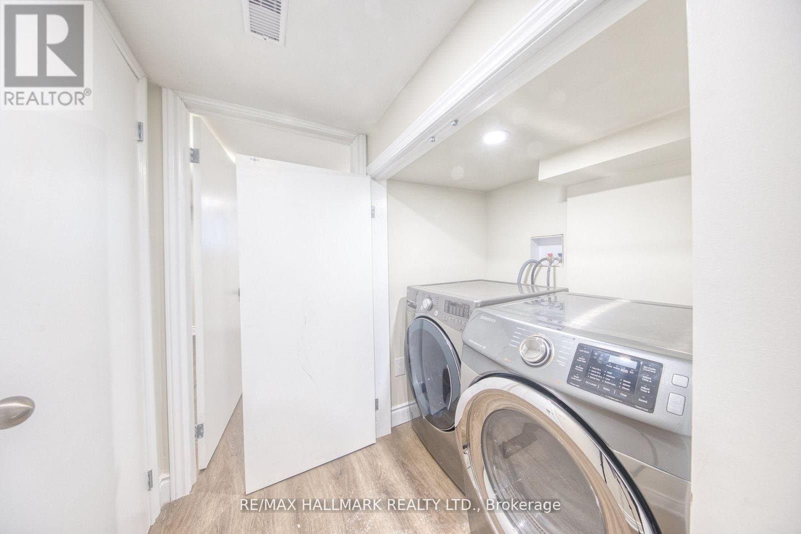 46 Springhurst Avenue - Photo 4