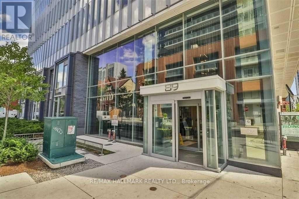 89 Mcgill Street - Photo 2