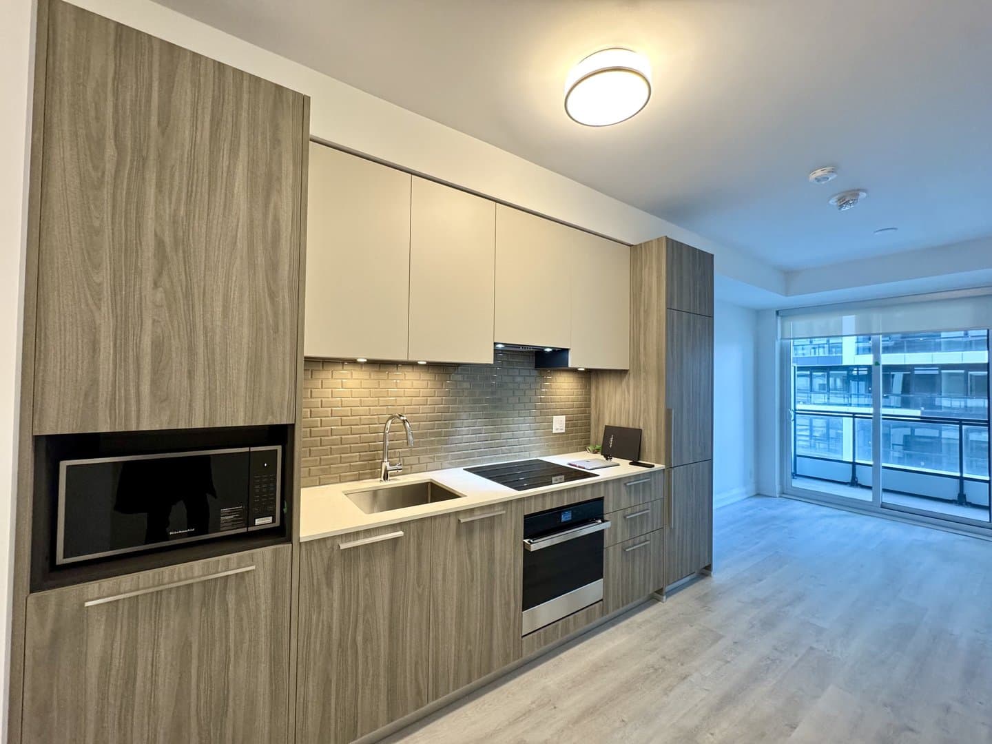 65 Broadway Avenue - Photo 3