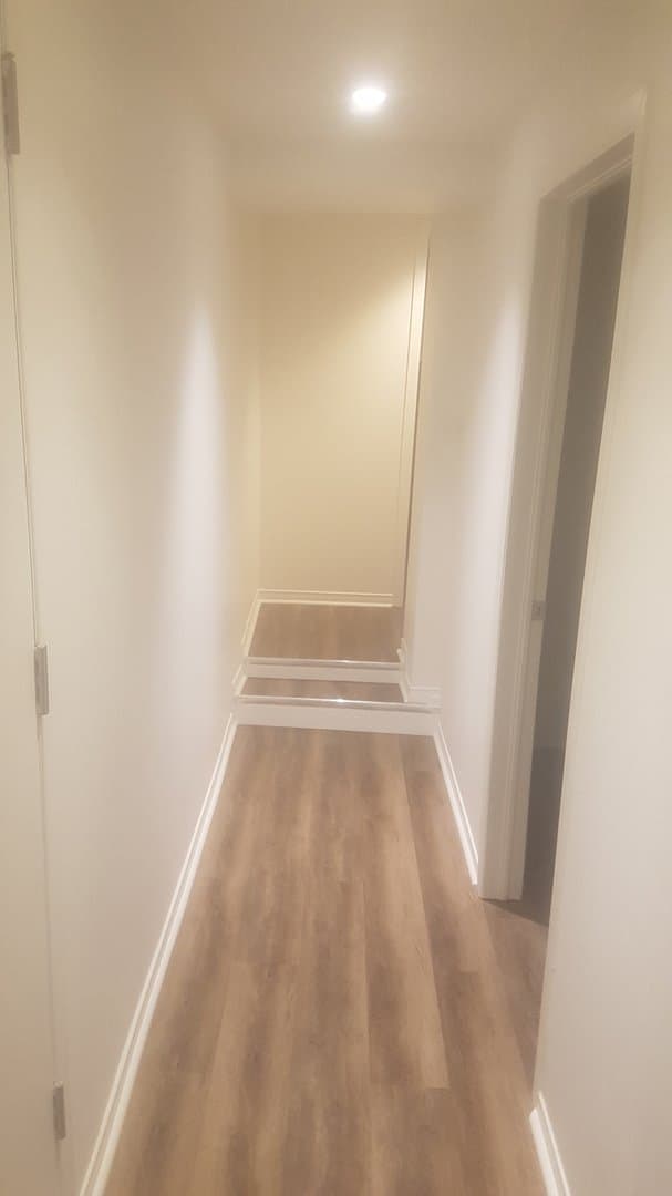 211 Humberside Avenue - Photo 2