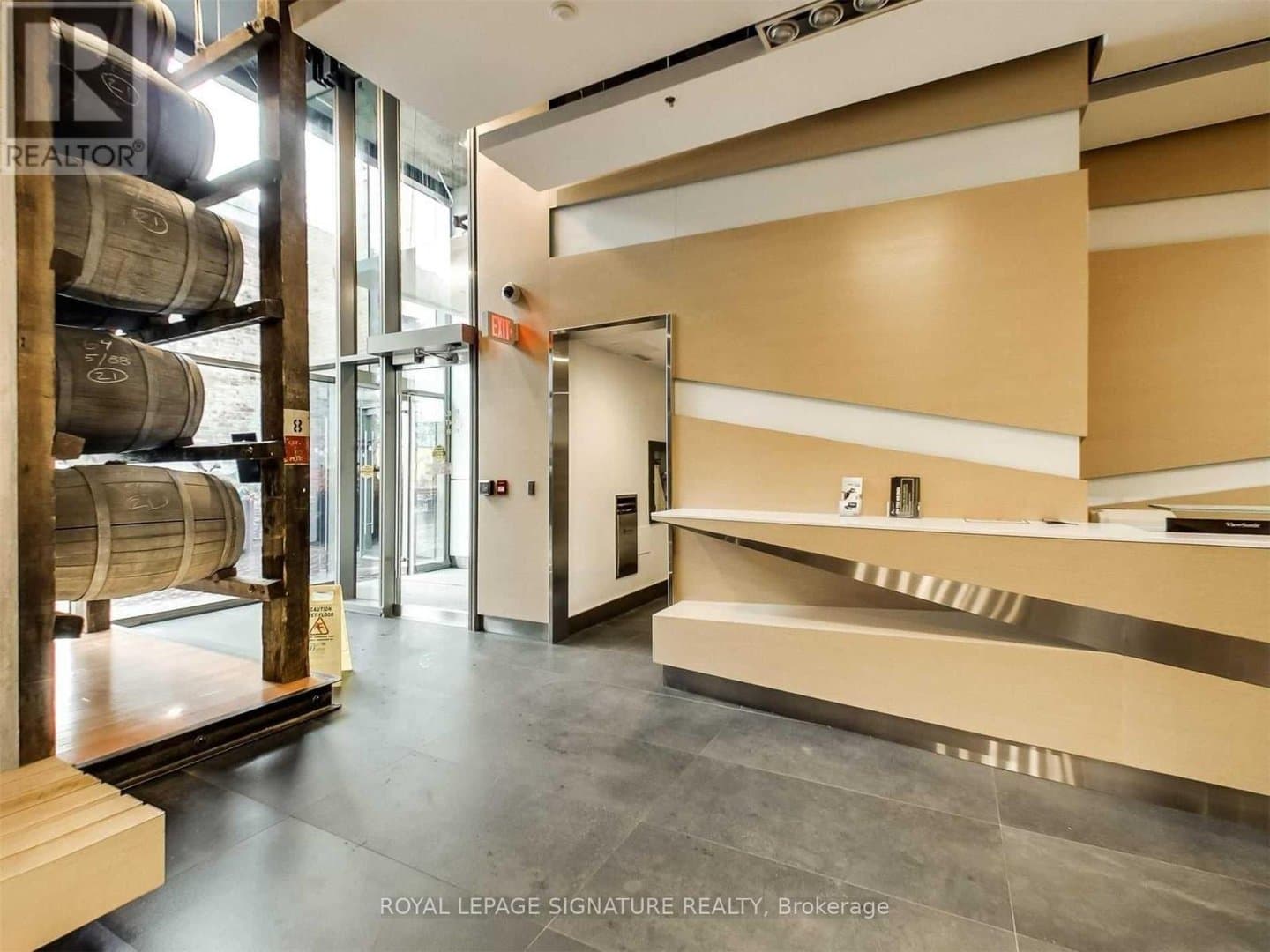 390 Cherry Street - Photo 2