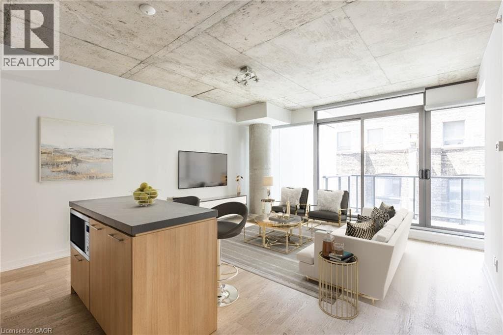 560 KING Street - Photo 1