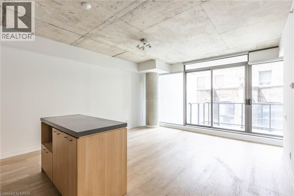 560 KING Street - Photo 2