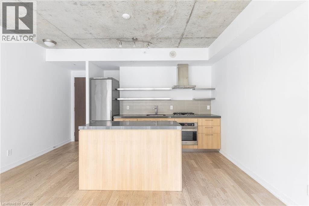 560 KING Street - Photo 3