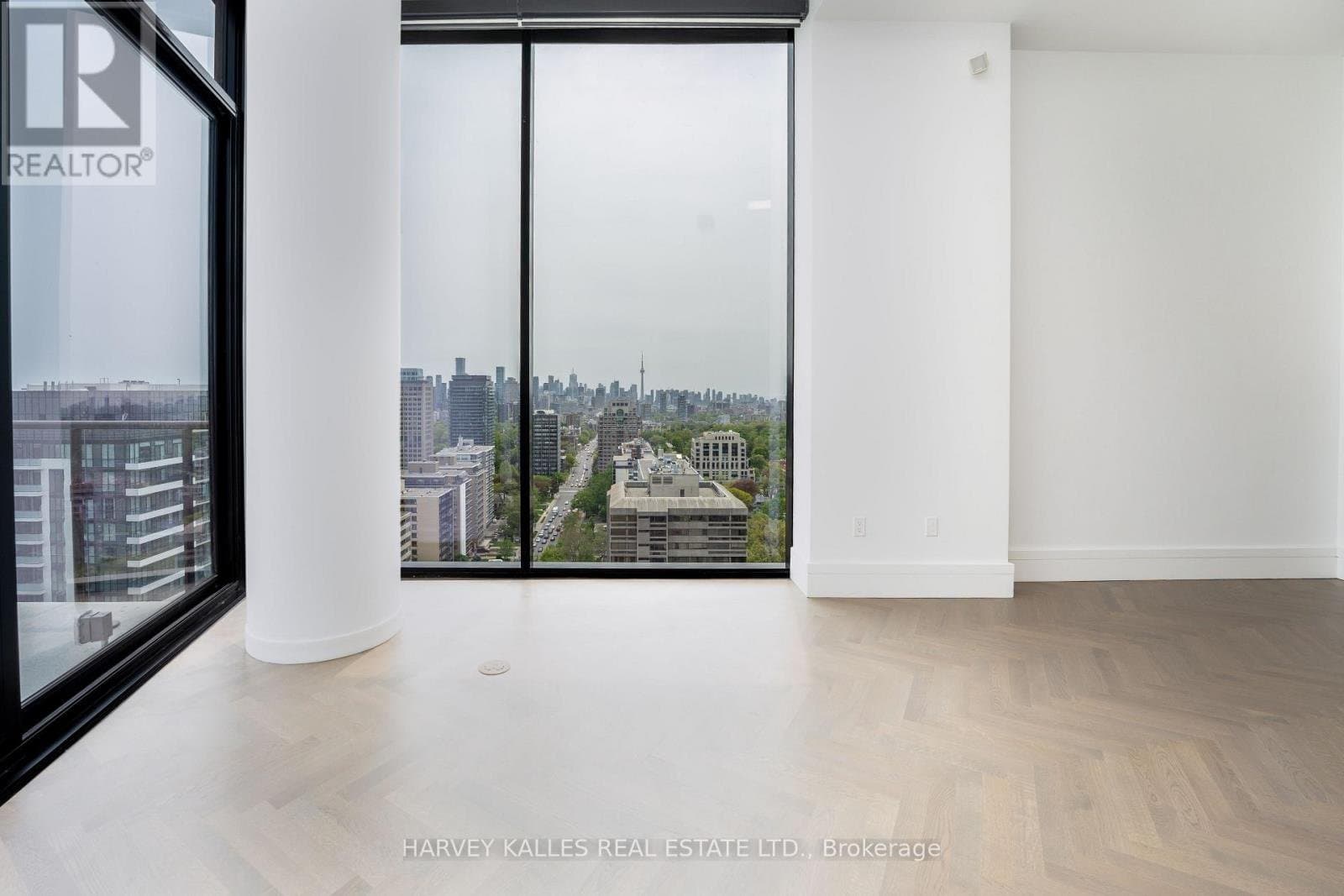 215 Lonsdale Road