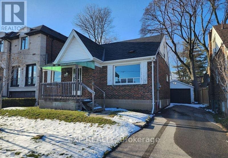 648 Glengrove Avenue