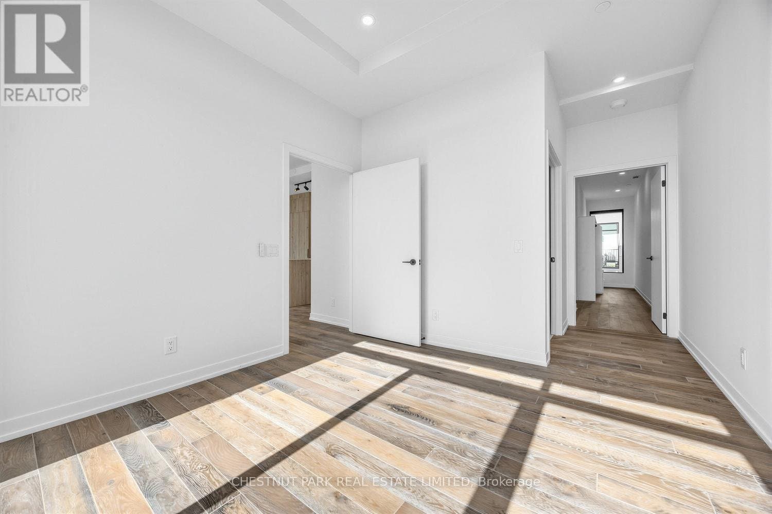 759 Queen Street - Photo 4