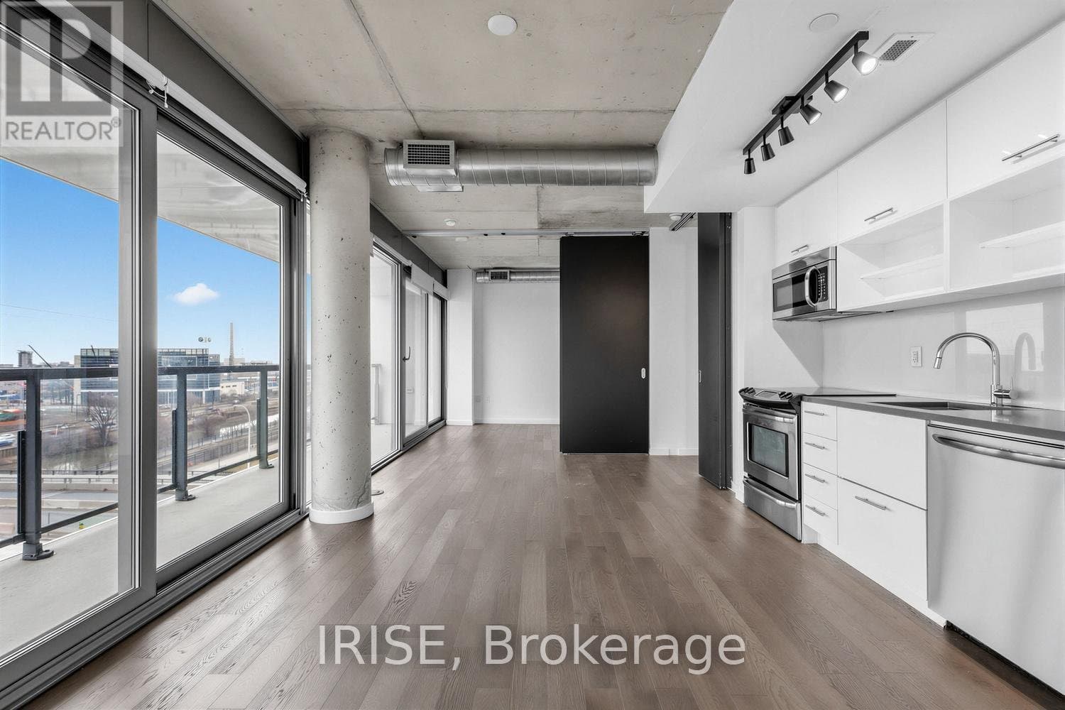 32 Trolley Crescent - Photo 3