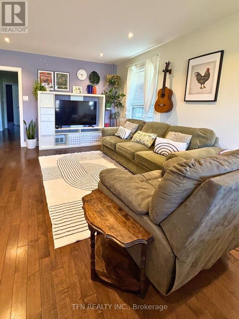 59 Mitcham Drive - Photo 2