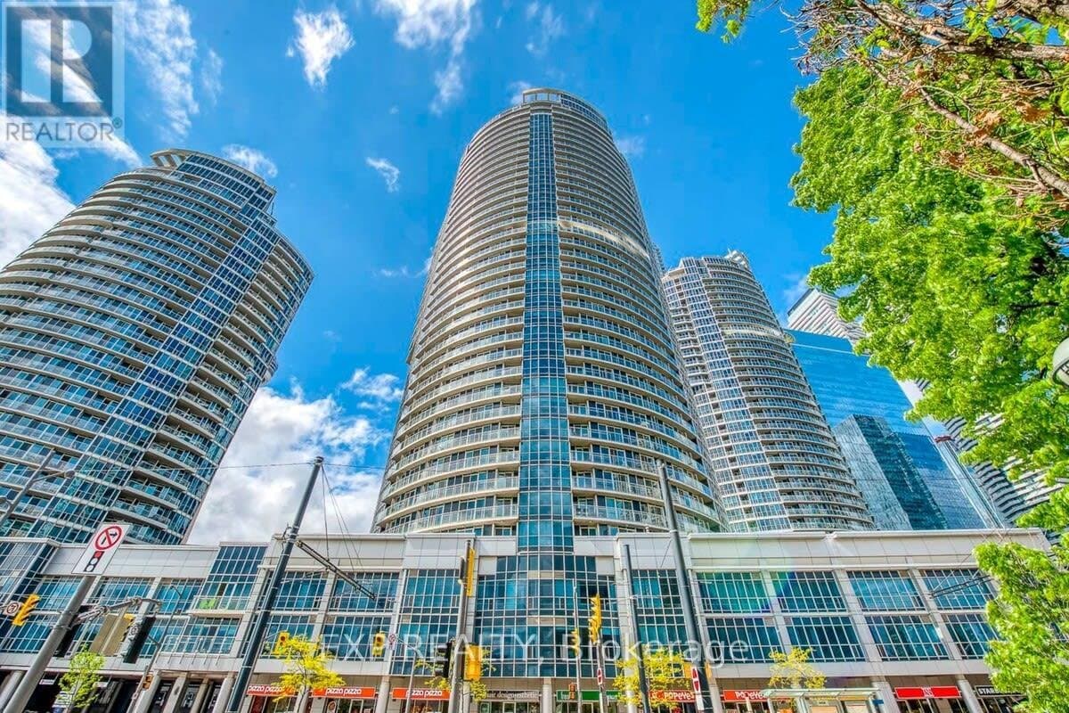208 Queens Quay