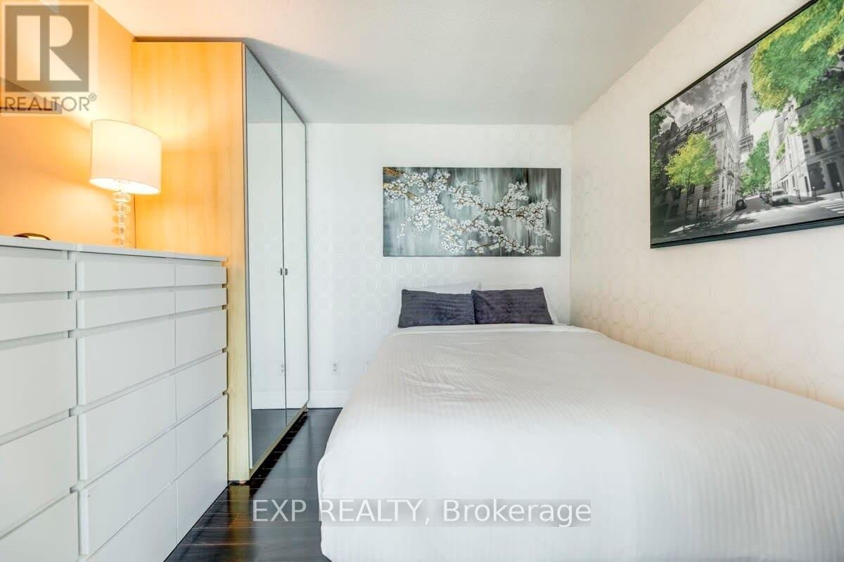 208 Queens Quay - Photo 3