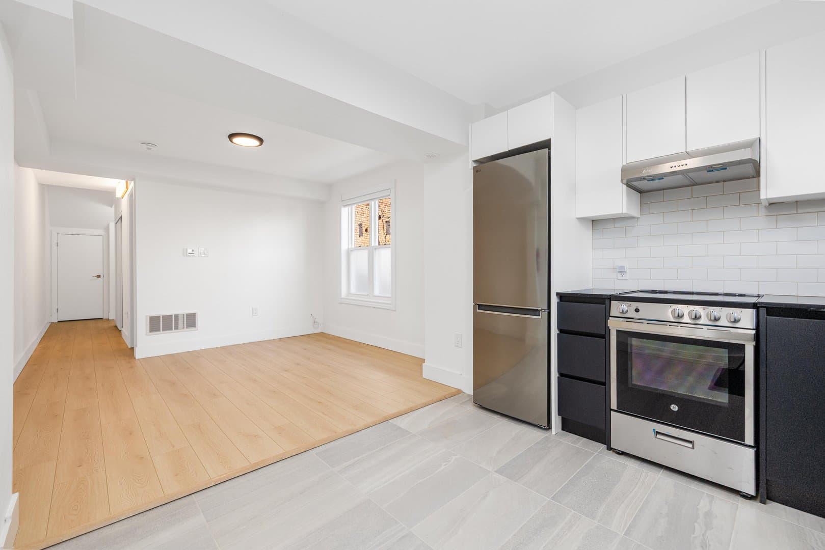 633 Ossington Avenue - Photo 3