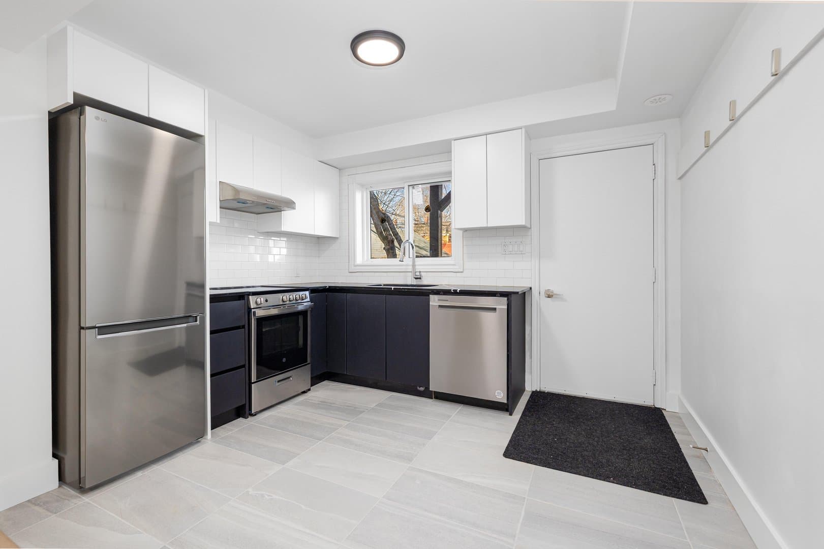 633 Ossington Avenue - Photo 4