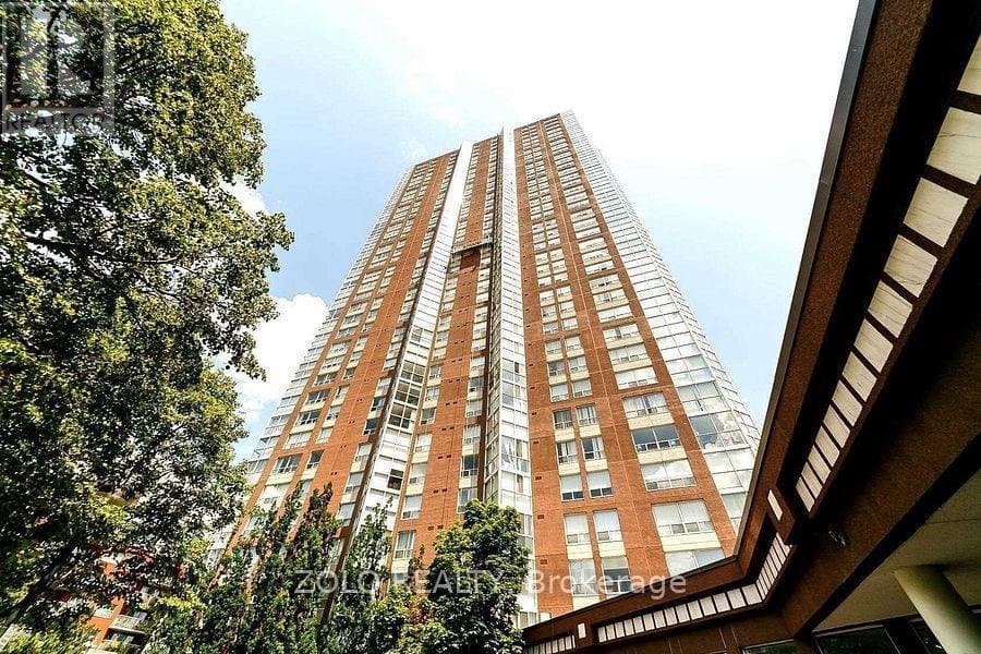 7 Concorde Place - Photo 1