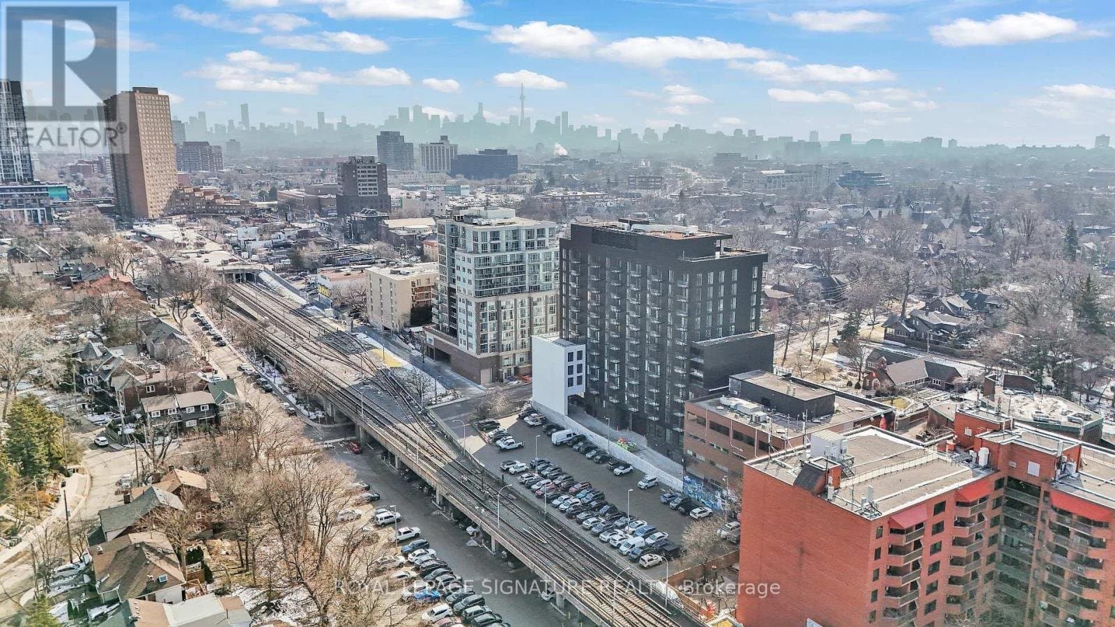 1660 Bloor Street - Photo 2
