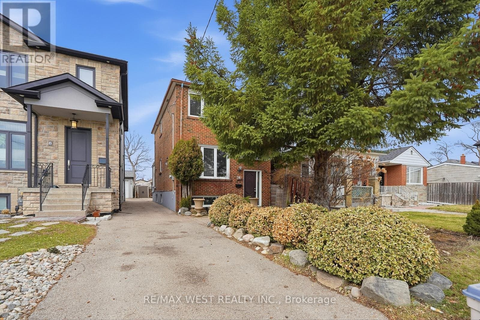 6 Marshall Boulevard - Photo 2