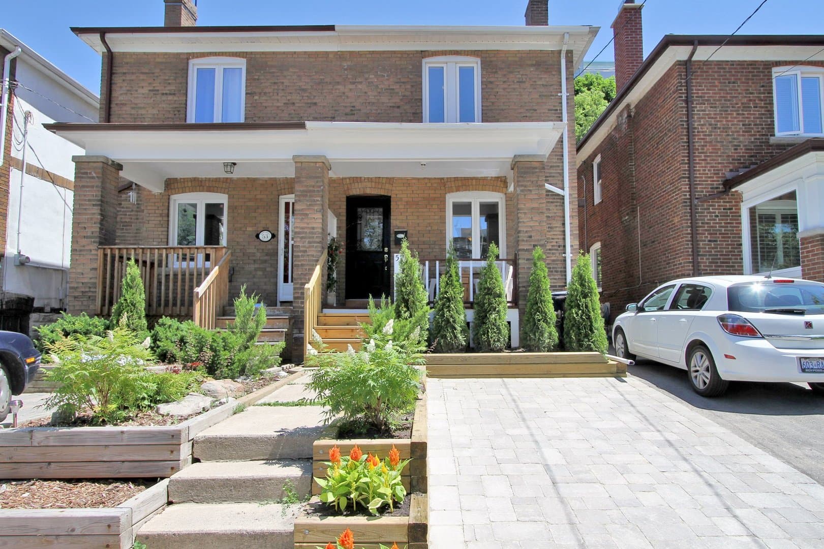 51 Rawlinson Avenue